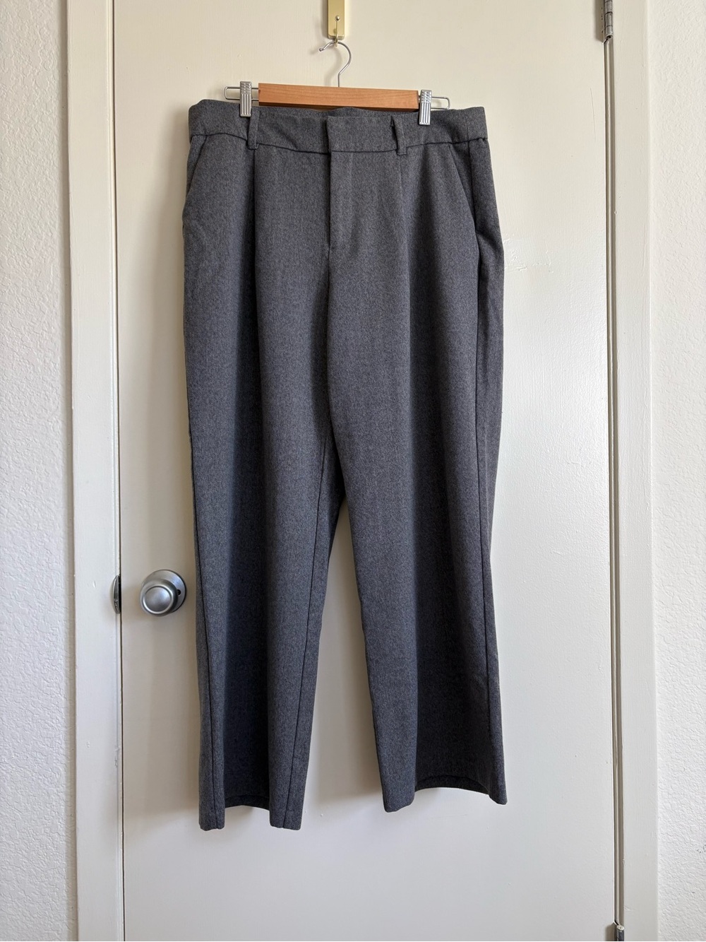 Maurices Women's Straight-Leg Dress Pants - Charcoal Gray Size 16S